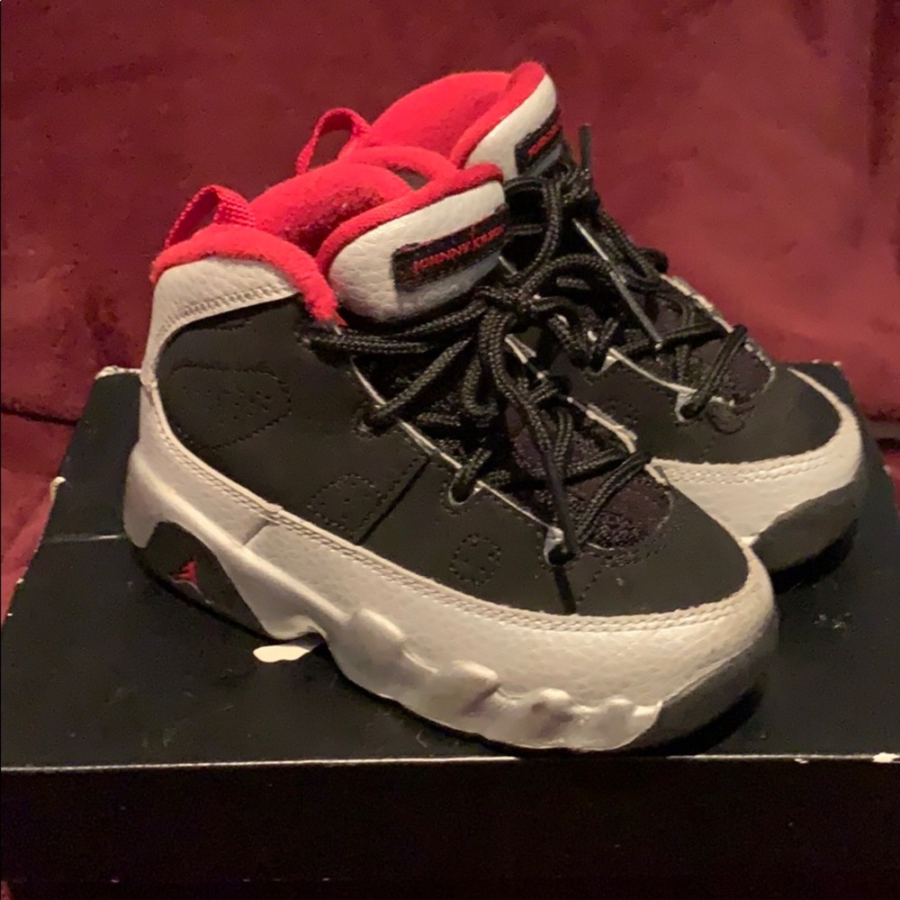 Infant Jordan Retro 9